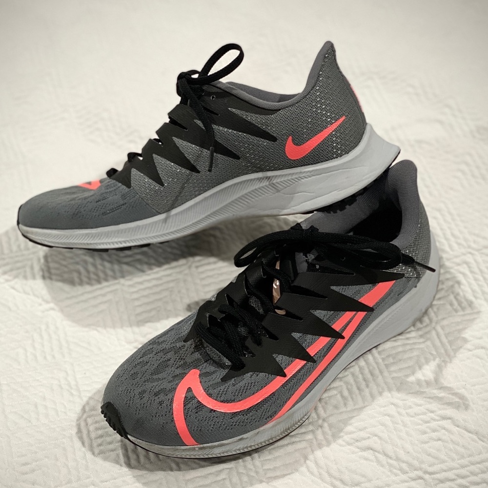 Women’s Nike Shoes 7
